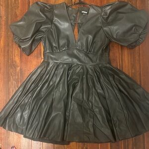 Express Dark Green Puff Sleeve Midi Dress